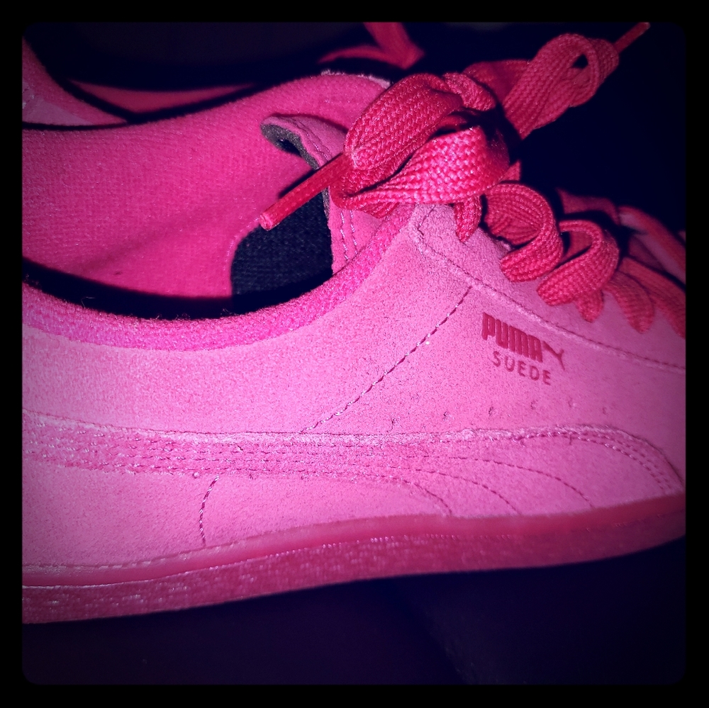 Puma! Bright Pink Suede Pumas! Adorable! 6.5y